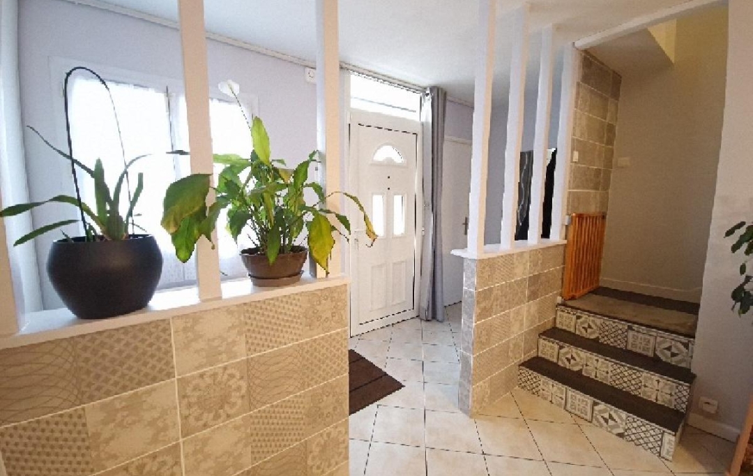 Annonces CHANTILLY : Maison / Villa | NOGENT-SUR-OISE (60180) | 92 m2 | 230 000 € 